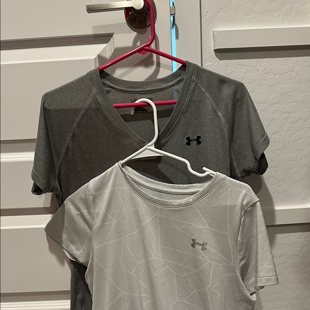 Under Armour Dark Gray and Light Gray T-Shirts